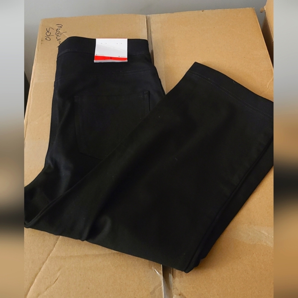 NWT Stretchy Black NygΓ₯rd Pull-On Jeggins Size 8US CAPRI